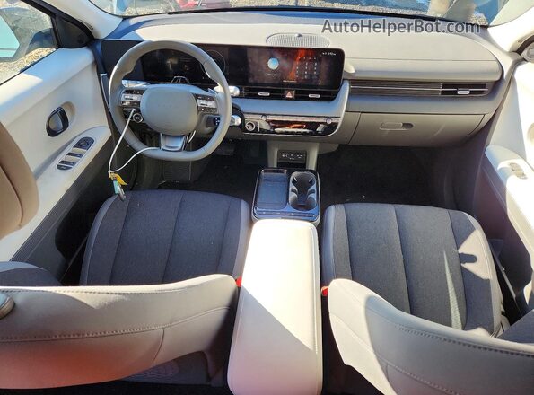7YAKMDDCXSY019614 2025 HYUNDAI IONIQ Двухцветный Вид панели приборов