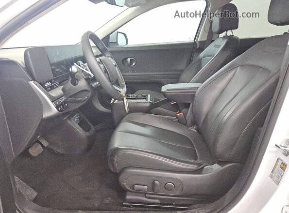 7YAKN4DA7SY014477 2025 HYUNDAI IONIQ Белый Вид салона спереди