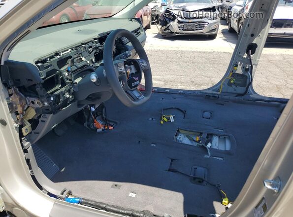 7YAKN4DA8SY040277 2025 HYUNDAI IONIQ Silver Widok wnętrza z przodu