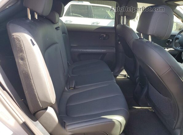 7YAKPDDC1SY039953 2025 HYUNDAI IONIQ Gray Widok wnętrza z tyłu