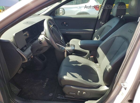 7YAKPDDC1SY039953 2025 HYUNDAI IONIQ Gray Widok wnętrza z przodu