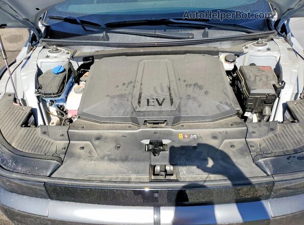 7YAKPDDC1SY039953 2025 HYUNDAI IONIQ Gray Widok komory silnika
