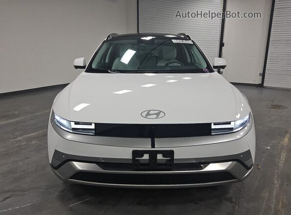 7YAKR4DA1SY038617 2025 HYUNDAI IONIQ White Widok z przodu