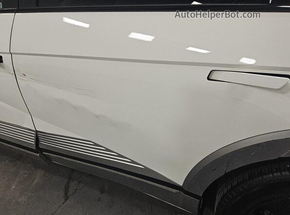 7YAKR4DA1SY038617 2025 HYUNDAI IONIQ White 