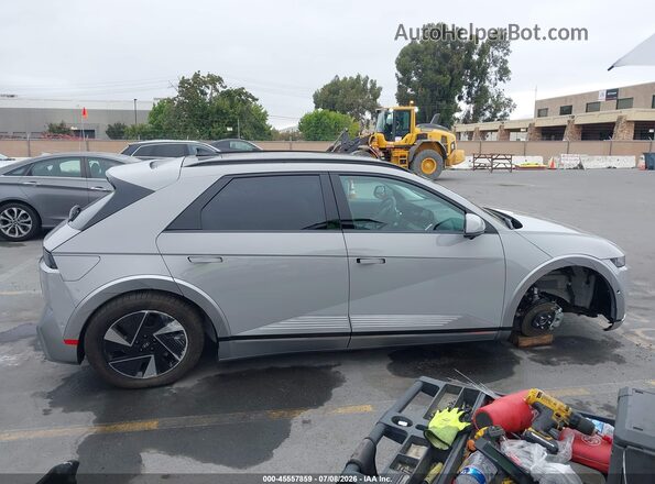 7YAKR4DA1TY058660 2026 HYUNDAI IONIQ 5 Gray Вид задньої частини салону