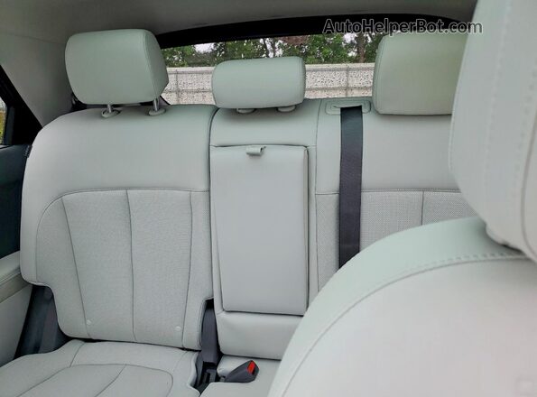 7YAKRDDC2TY065070 2026 HYUNDAI IONIQ Gray Widok tylnych siedzeń