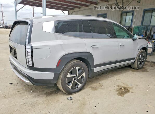 7YAMS5S10TY010413 2026 HYUNDAI IONIQ Silver Tył prawy