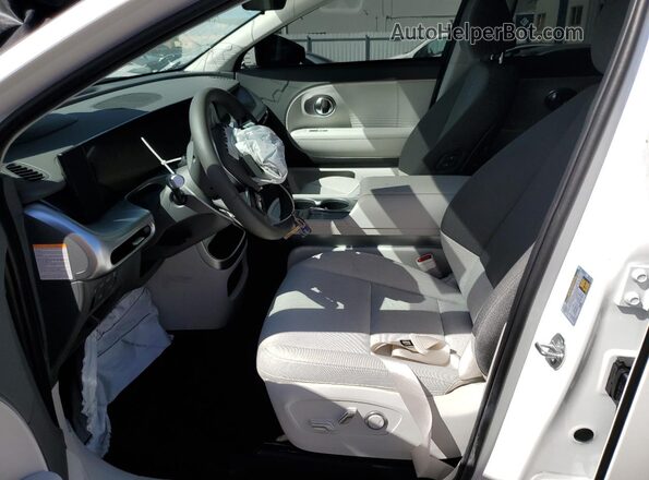 7YAMTFS3XTY003005 2026 HYUNDAI IONIQ White Vista interior delantera