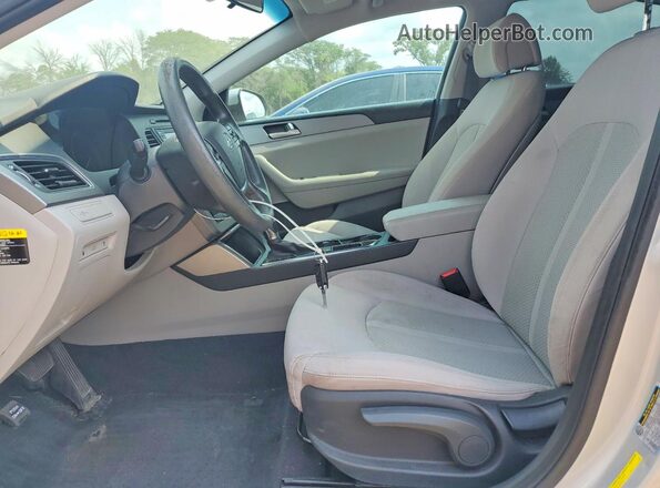 5NPE24AF4HH491648 2017 HYUNDAI SONATA Silver Dashboard view