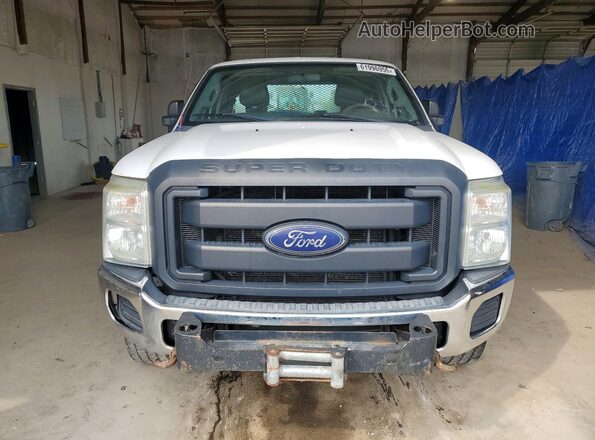 1FT7X2B66GEB97776 2016 FORD F250 White Вид ззаду
