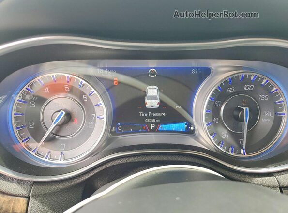 2C3CCAEG7JH194155 2018 CHRYSLER 300 Silver Вид задніх сидінь