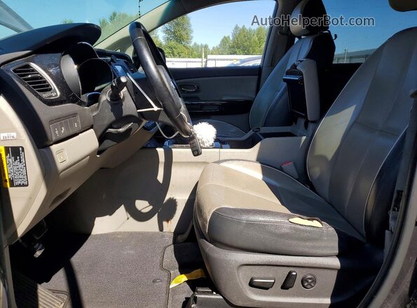 KNDMC5C11G6187251 2016 KIA SEDONA Серый Вид панели приборов