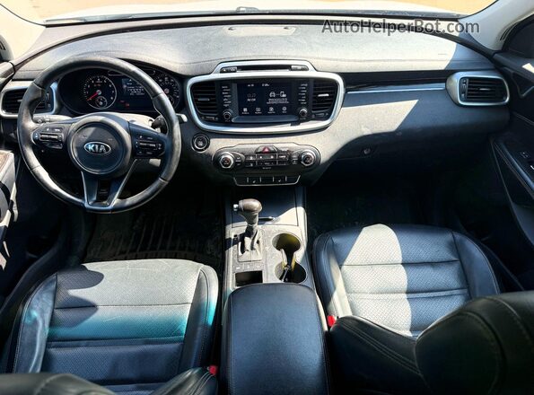 5XYPGDA33HG329369 2017 KIA SORENTO Белый Вид задних сидений