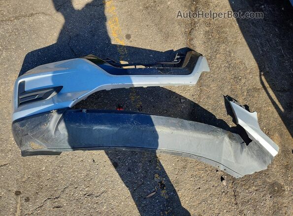 KNMAT2MT2JP538218 2018 NISSAN ROGUE Серебряный Панорамный вид салона 360°