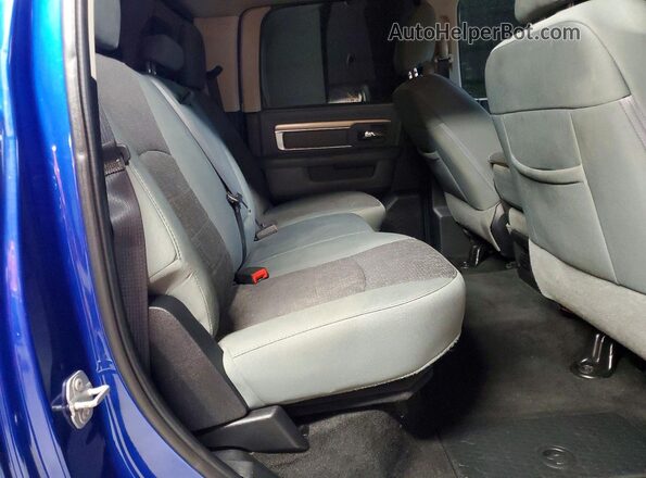 3C6RR6LT5GG318182 2016 RAM 1500 Blue Vista interior trasera