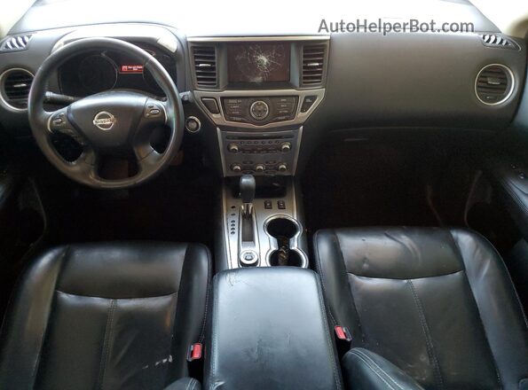 5N1DR2MMXHC601485 2017 NISSAN PATHFINDER Silver Սարքավորումների վահանակի տեսք