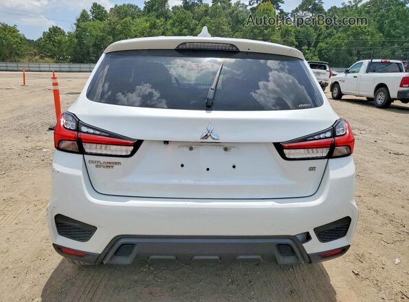 JA4ARUAU9MU022705 2021 MITSUBISHI OUTLANDER White Vista interior delantera