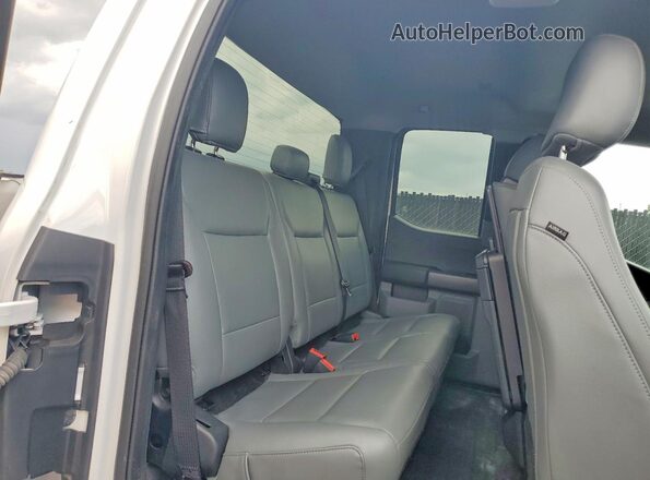 1FTFX1E57MKD08647 2021 FORD F150 Белый Вид задней части салона