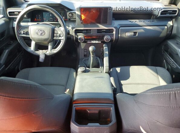 3TYKE5JNXRT024712 2024 TOYOTA TACOMA Black ხელსაწყოთა პანელის ხედი