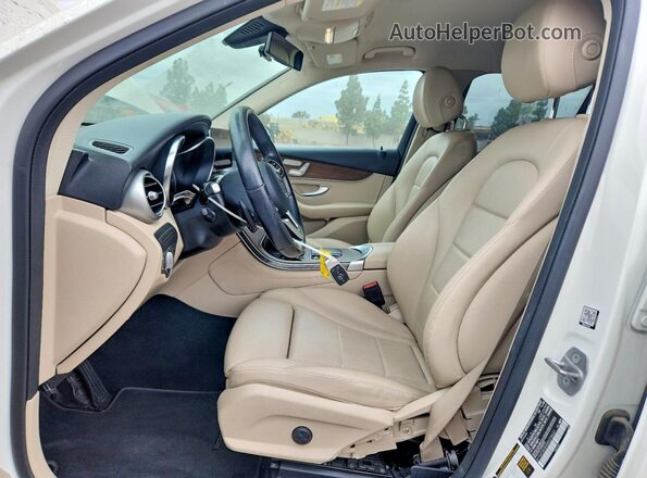 W1N0G8DBXMV278637 2021 MERCEDES-BENZ GLC-CLASS White Widok deski rozdzielczej