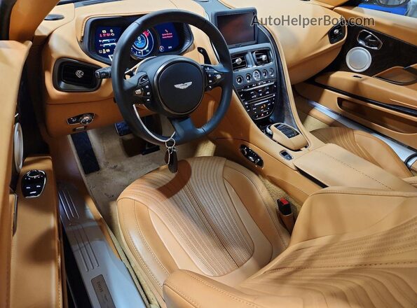 SCFRMFAV2HGL02578 2017 ASTON MARTIN DB11 Серый Вид щитка приборов