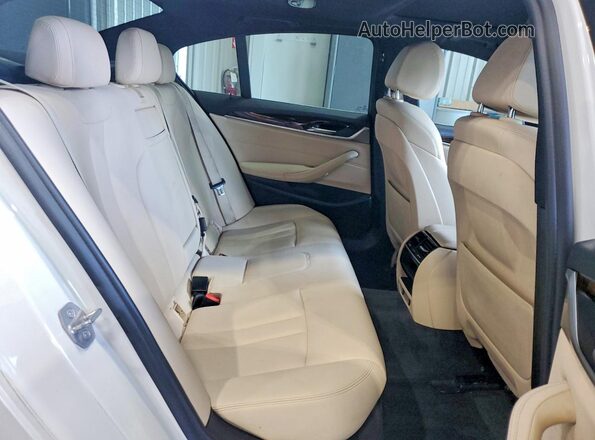 WBAJA7C54JWC75032 2018 BMW 5 SERIES White Սալոնի հետևի տեսք