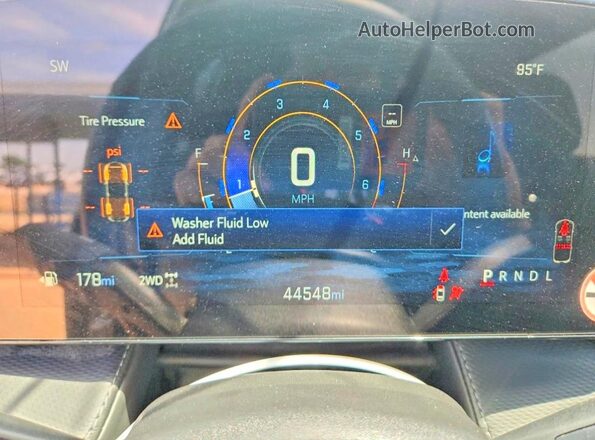 3GNAXPEG6SL203048 2025 CHEVROLET EQUINOX Green Vista de los asientos traseros