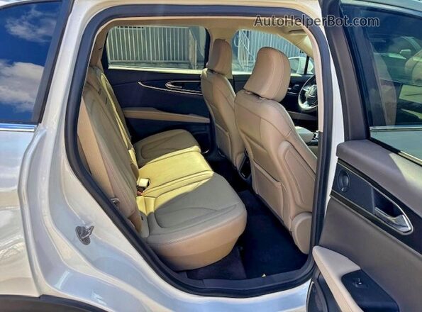 2LMPJ8K90MBL12748 2021 LINCOLN NAUTILUS White Вид підкапотного простору