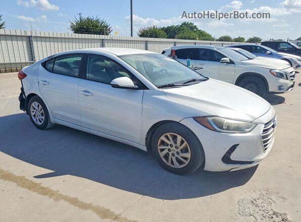 5NPD74LF3HH166726 2017 HYUNDAI ELANTRA Белый Вид спереди