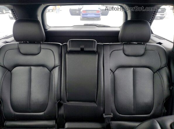 1C4RJYB68R8520658 2024 JEEP GRAND Black Rear interior view