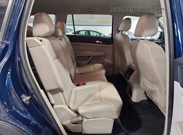 1V2KR2CA1JC581215 2018 VOLKSWAGEN ATLAS Blue ძრავის განყოფილების ხედი