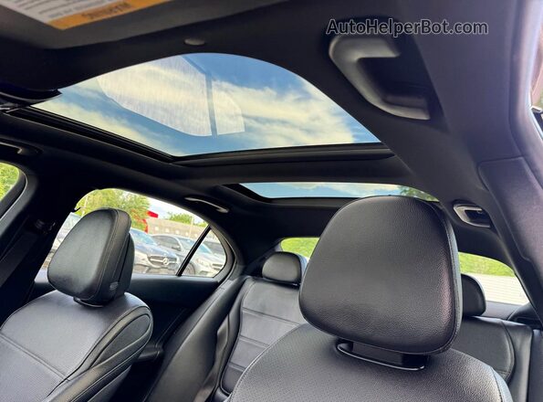 W1KAF4HB8PR077985 2023 MERCEDES-BENZ C-CLASS Black Շարժիչի բաժամունքի տեսք