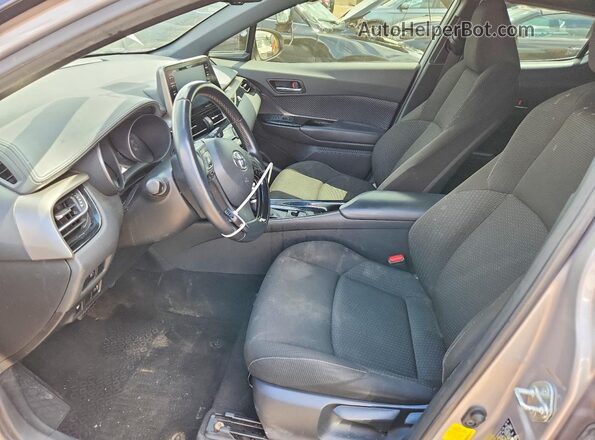 JTNKHMBX8K1021948 2019 TOYOTA C-HR Silver წინა პანელის ხედი