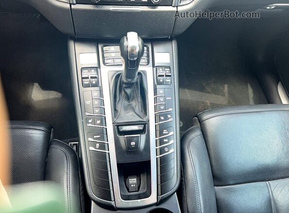 WP1AB2A5XJLB34419 2018 PORSCHE MACAN Blue Вид підкапотного простору