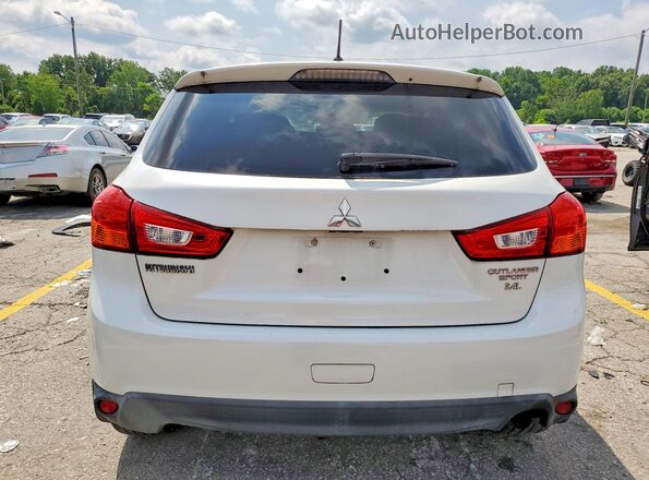 JA4AR3AW5GZ034885 2016 MITSUBISHI OUTLANDER White წინა სალონის ხედი