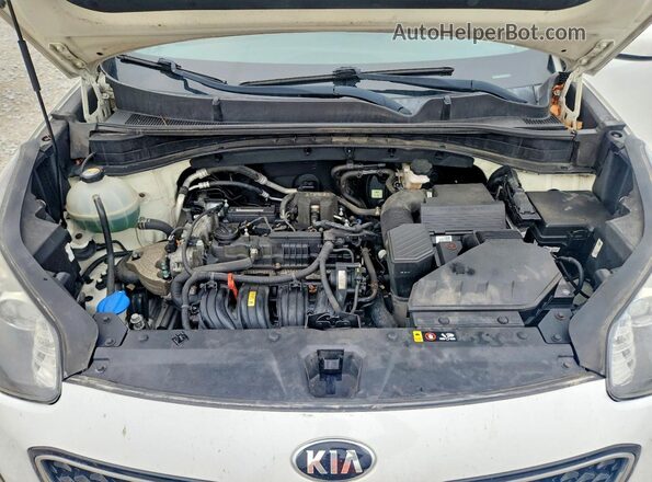 KNDPMCAC8H7127708 2017 KIA SPORTAGE White Widok naklejki z numerem VIN