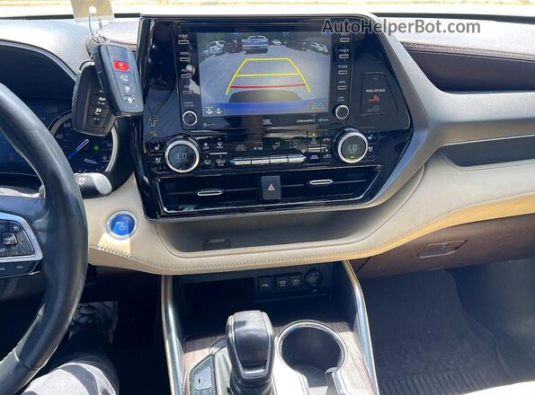 5TDYARAH5MS006372 2021 TOYOTA HIGHLANDER White Vista interior trasera