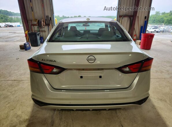 1N4BL4DV3SN366155 2025 NISSAN ALTIMA Серебряный Вид салона спереди