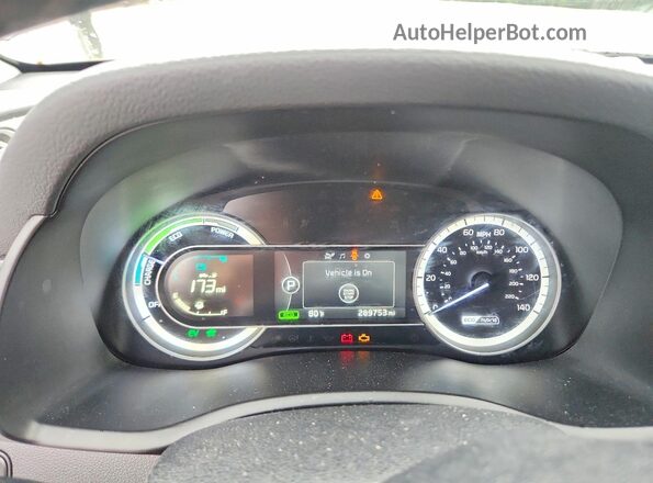 KNDCC3LC7H5036083 2017 KIA NIRO Серебряный Вид задних сидений