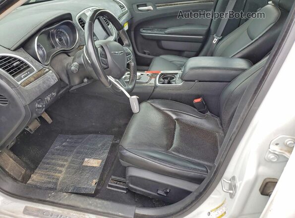 2C3CCAEG7KH722584 2019 CHRYSLER 300 White Առջևի վահանակի տեսք