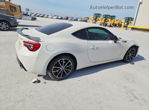 JF1ZCAC18H8606352 2017 SUBARU BRZ Белый Передняя правая четверть