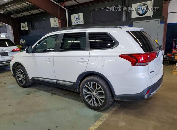 JA4AZ3A32GZ004569 2016 MITSUBISHI OUTLANDER White უკანა მარჯვენა