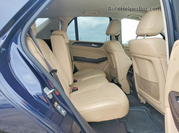 4JGDA5JB3HA937034 2017 MERCEDES-BENZ GLE Blue Widok wnętrza z tyłu