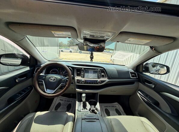 5TDYZRFH0HS188103 2017 TOYOTA HIGHLANDER Gray უკანა სავარძლების ხედი