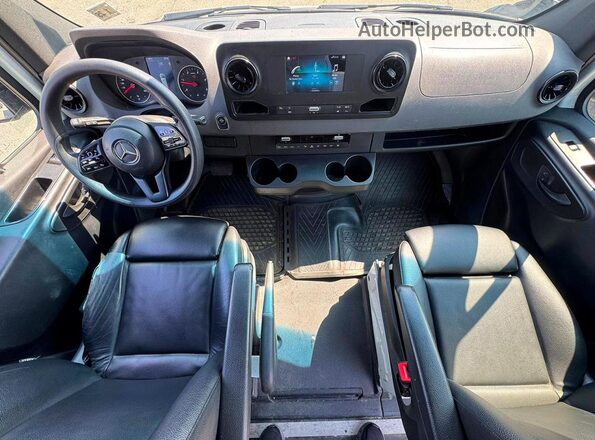 W1Z4NGHY0RT164471 2024 MERCEDES-BENZ SPRINTER White Rear seats view
