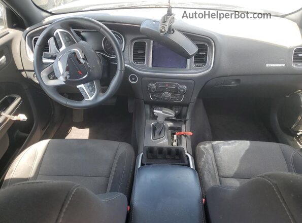 2C3CDXJG8HH569843 2017 DODGE CHARGER Silver Widok zestawu wskaźników