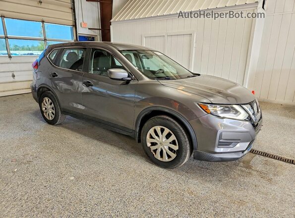 KNMAT2MVXHP576002 2017 NISSAN ROGUE Серый Вид спереди