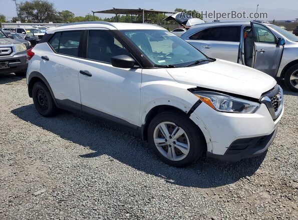 3N1CP5CU2JL530000 2018 NISSAN KICKS White Front view