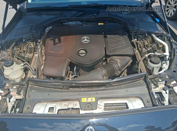 W1KAF4GB7PR117071 2023 MERCEDES-BENZ C Черный Вид салона спереди