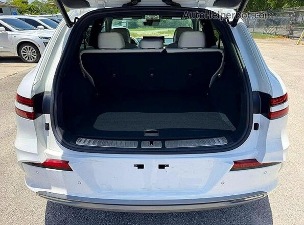 5NMMCET15SH005210 2025 GENESIS G70 White Սալոնի դիմացի տեսք